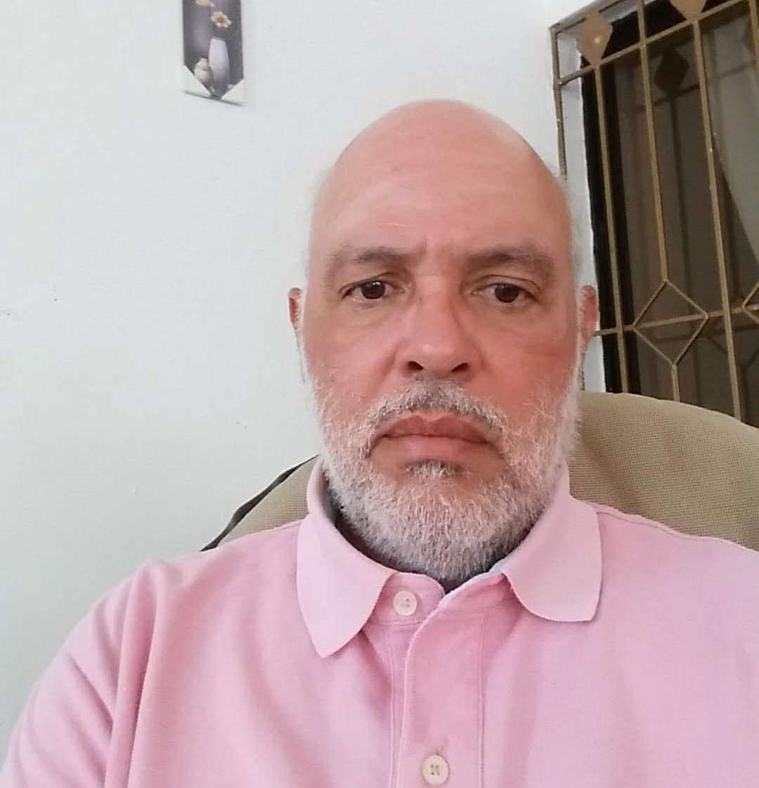Luis  Bueno 